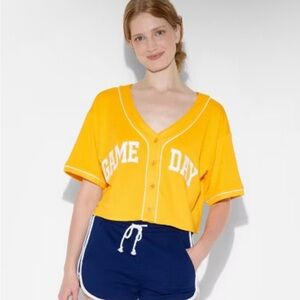 Women's Game Day Cropped Elbow Sleeve V-Neck Athletic Jersey - Wild Fable size S